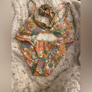 Kulani kini bikini hippy hula